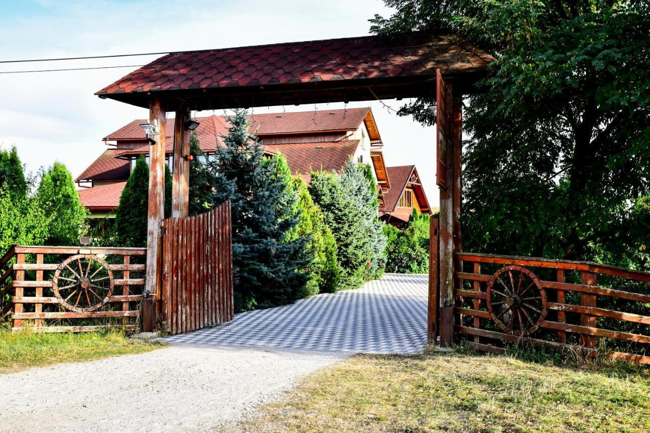 Casa Moteasca Hotel Szentmihály Kültér fotó